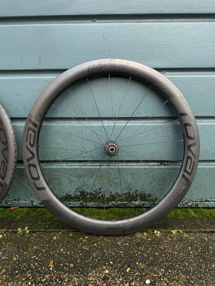 Specialized Roval Rapide CL Carbon Road Bike Disc Wheelset 700c DT Swiss hubs  - Image 2 of 4