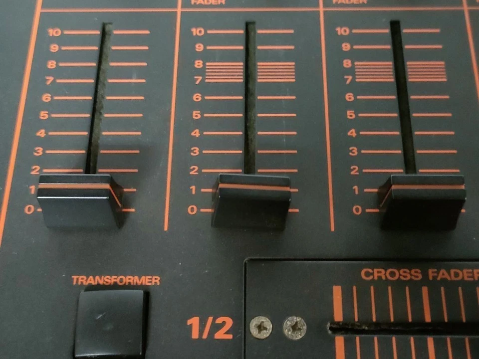 Roland DJ-2000 Roland DJ DJ Mixer Professional Audio Equipment Japan Model - Image 4 of 4