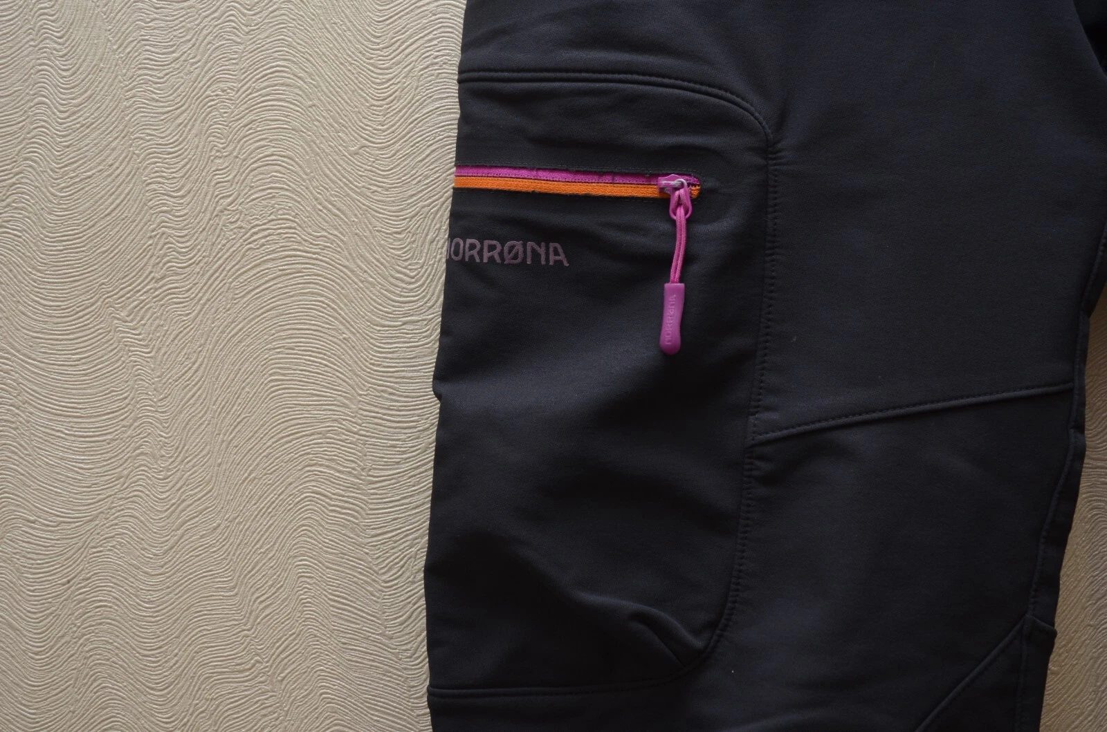 norrona svalbard flex 1 caviar hiking tracking softshell pants