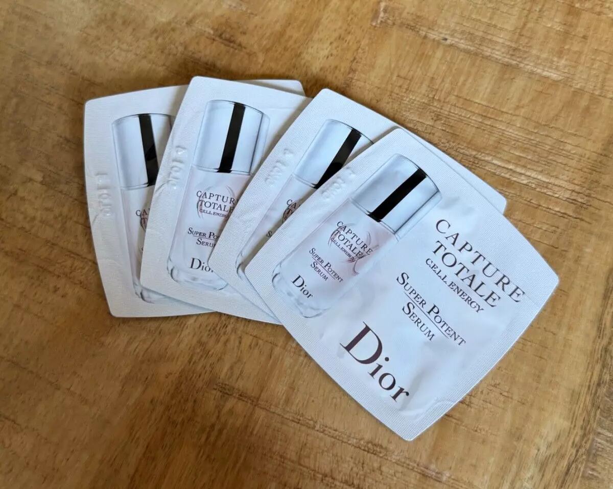 Dior Capture Totale Sérum Super Puissant Soin Anti Âge 1,5ml x 4