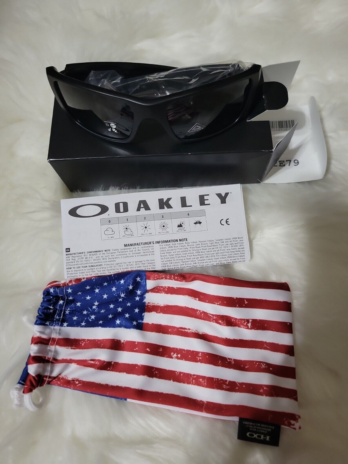 Oakley SI Gascan Sunglasses - USA Flag - Matte Black / Gray Lens