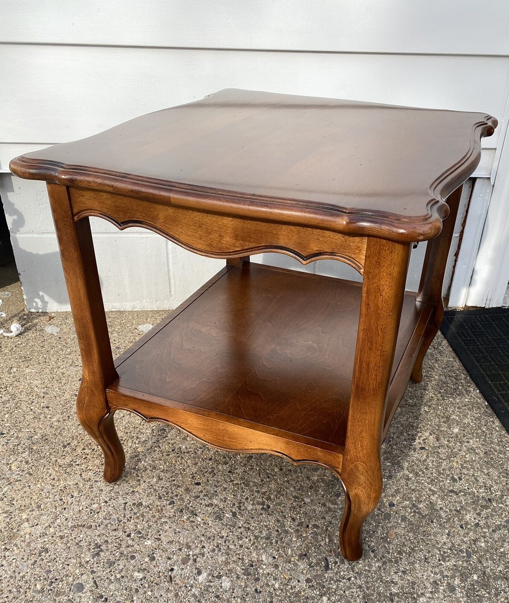 Beautiful Vintage Ethan Allen Country French One Shelf End Table
