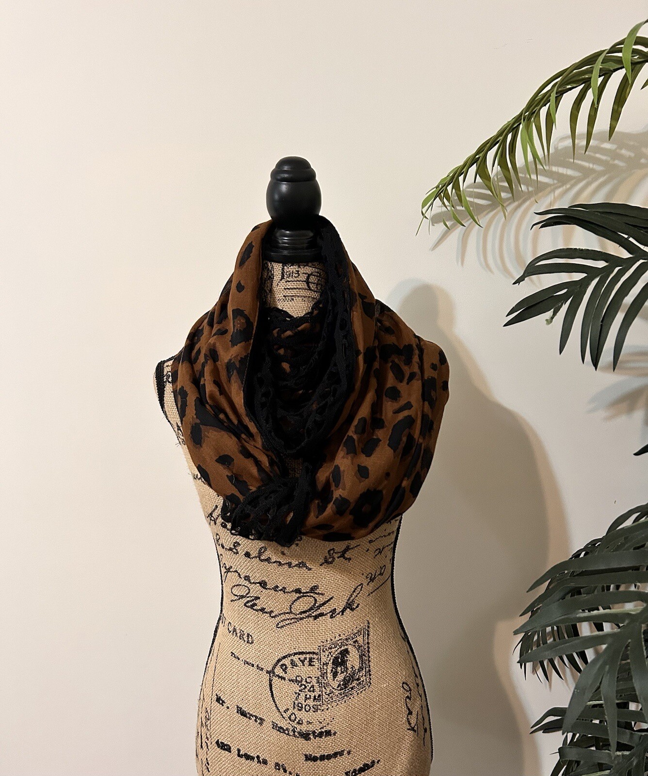 Unique Leopard Print Infinity Scarf…🔥 - image 1