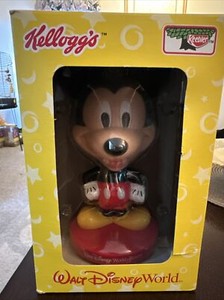 2002 New Mickey Mouse Walt Disney World Bobblehead Doll Kellogg's Plastic 8"