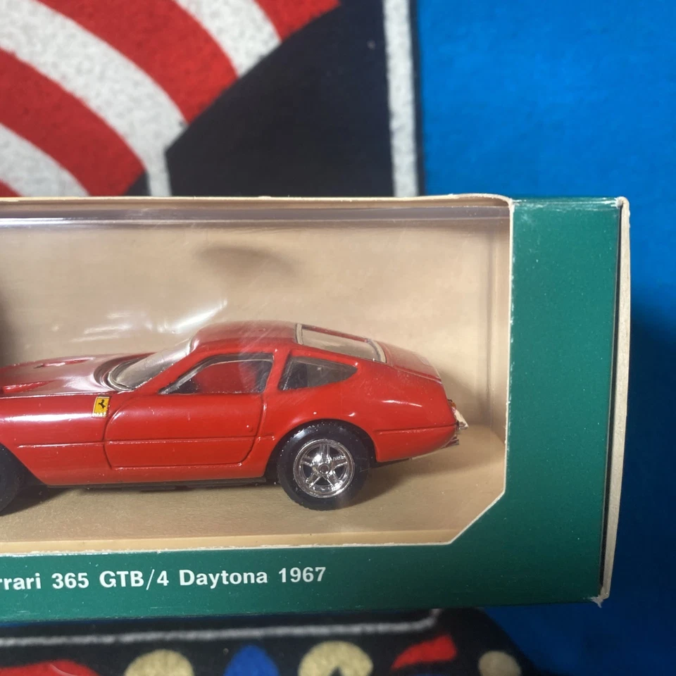 RIO 1/43 FERRARI 365 GTB/4 DAYTONA 1967 HECHO EN ITALIA Foto 2 de 4