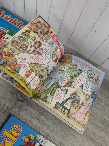VINTAGE/COLLECTABLE TWINKLE ANNUAL BUNDLE X4 From 1991, 1996, 1999 & 2000 - Picture 19 of 24