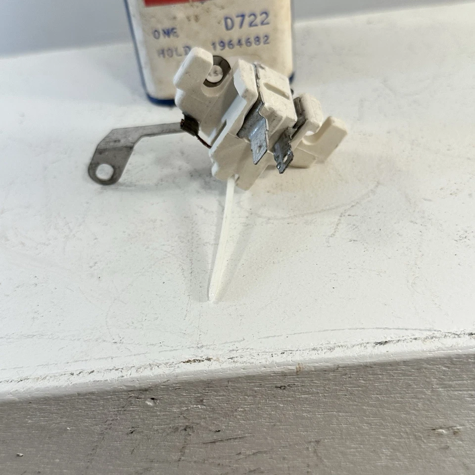 Nuevo paquete de cepillo alternador Chevelle Camaro Chevy II Chevelle 196682 GM 1962-1972 FABRICANTE DE EQUIPOS ORIGINALES Foto 2 de 4