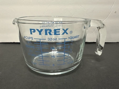 VTG Corning Pyrex 4 Cup Microwave Glass Measuring Cup-1 Quart Blue Lettering USA