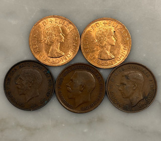 [Lot of 5] Great Britain Penny One Cent Various Dates World Coin Lot