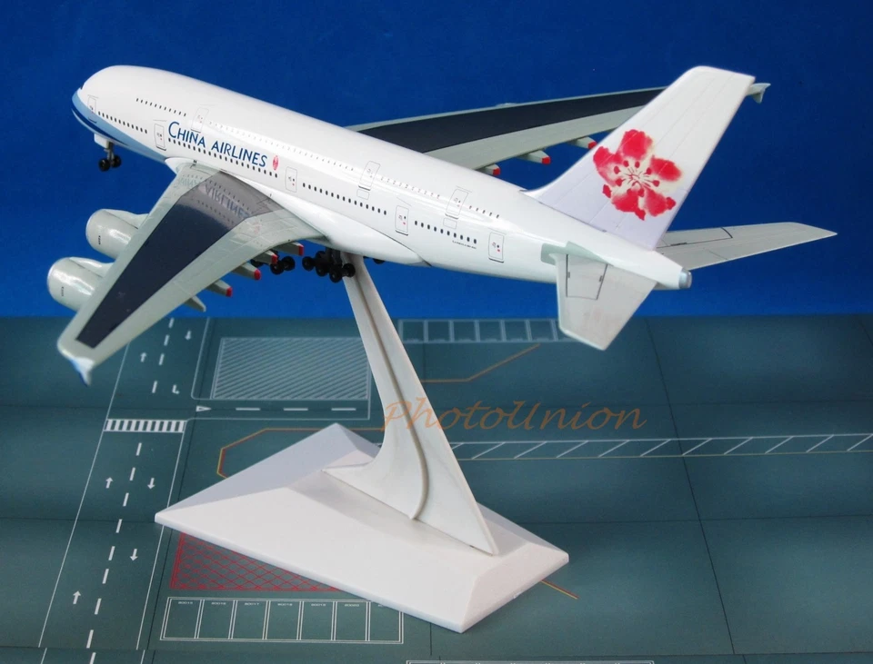 DW China Airlines Taiwan Airbus A380 1:400 Diecast Commercial Plane Model 16689 - Image 3 of 4
