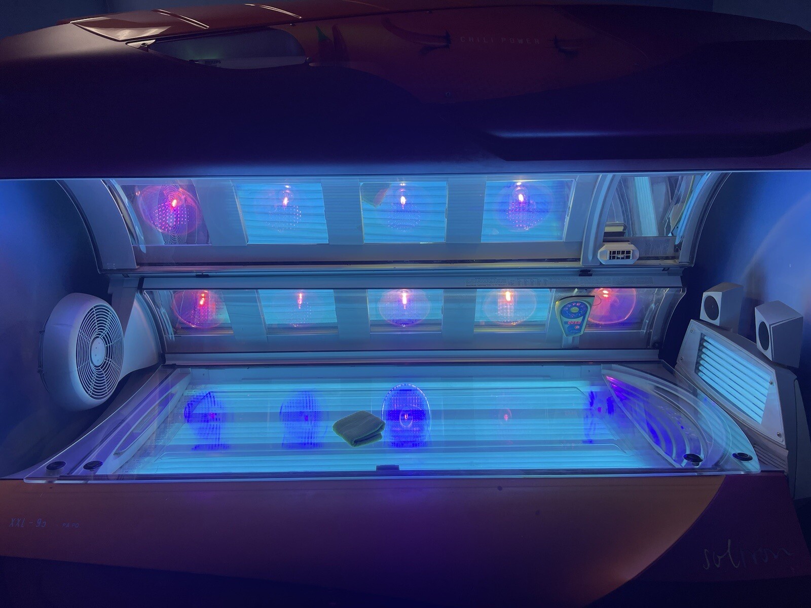 Ergoline Soltron Chilli Power XL 90 Tanning Bed High Pressure Level 5
