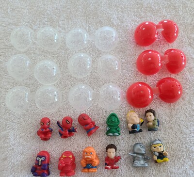 12 Squinkies and 9 Bubble Capsules