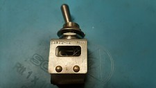 13AT2-T2 MICRO SWITCH / HONEYWELL TOGGLE SWITCH 5AMP 125VAC SEALED
