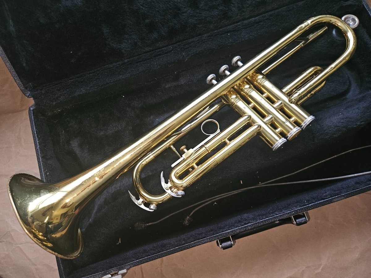 King Tempo 600 Trumpet, USA, with case & MP, Very Good Condition