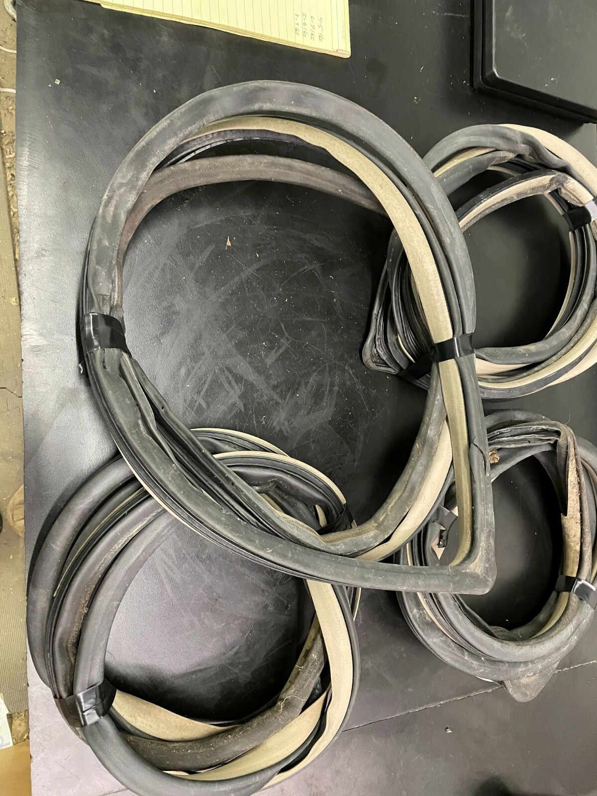 20032007 TOYOTA COROLLA DOOR SEAL RUBBERS/TRIM ALL 4 DOORS OEM eBay