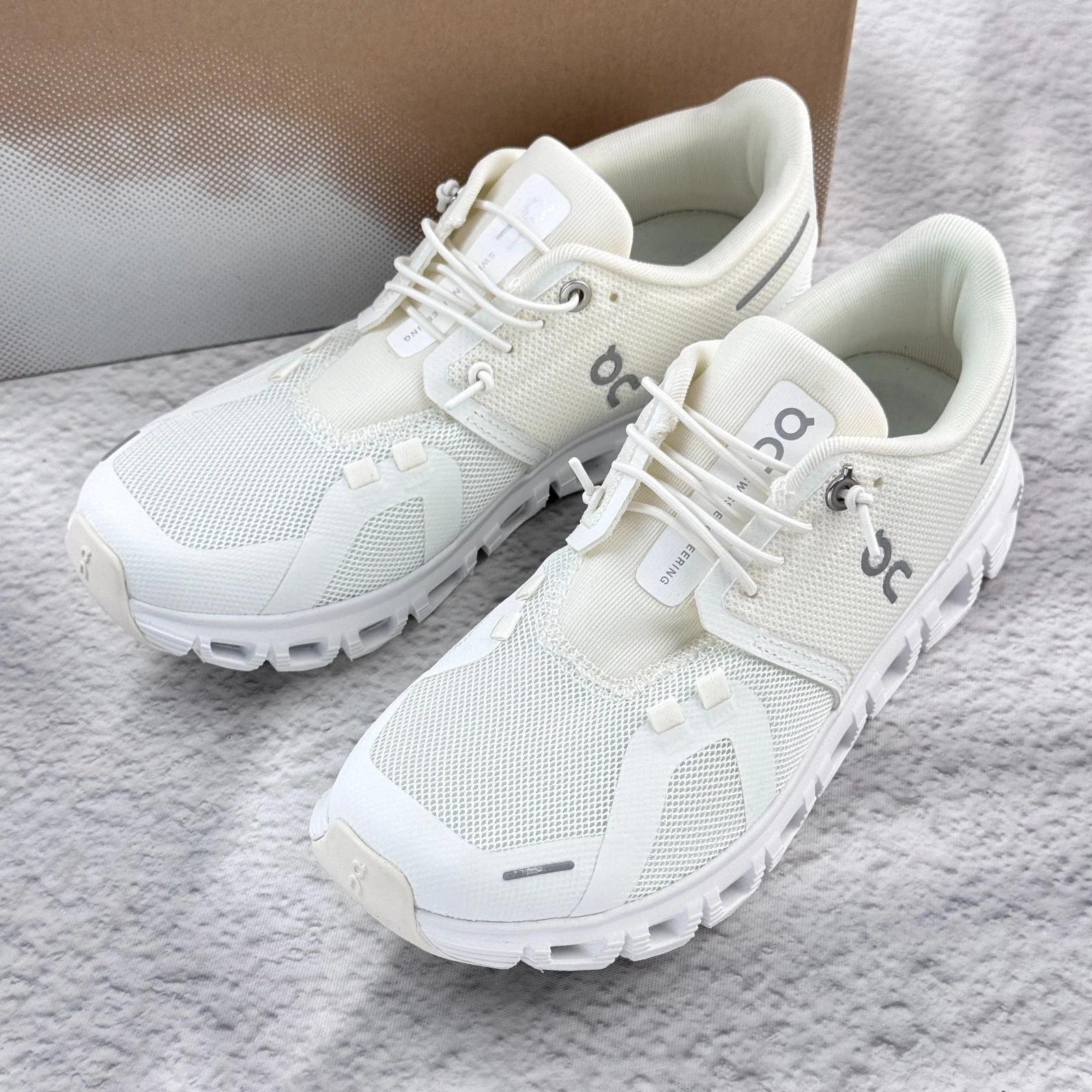 On Cloud 6 Sneakers White/White Women's Running Shoes US 6-9 New in Box