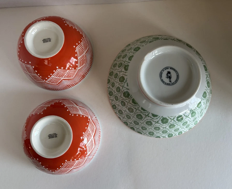 Anthropologie Bowl Set 8.25" Green Atom Art Serving/2-5.5" Linhas Rice Bowls - Image 4 of 4