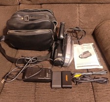Panasonic VHS-C Palmcorder PV-L352D w Case, Battery, Manual, Charger Tested Read