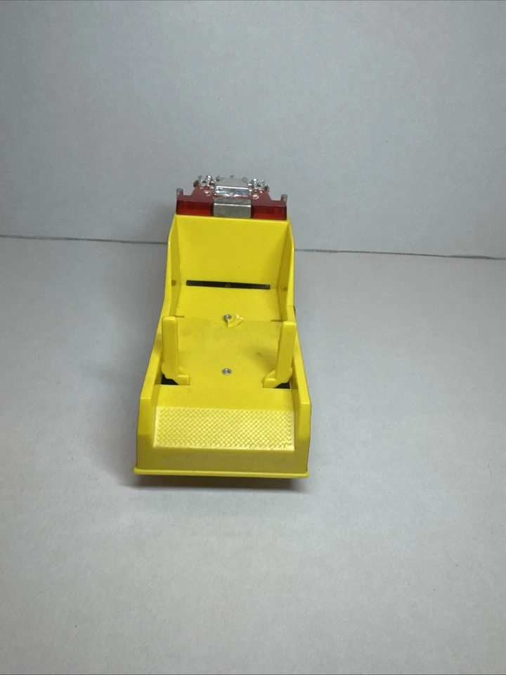 VINTAGE ERTL BIG JAX PETERBILT POWER LIFT SEMI TOW TRUCK BOOM 1/16 - Image 4 of 4