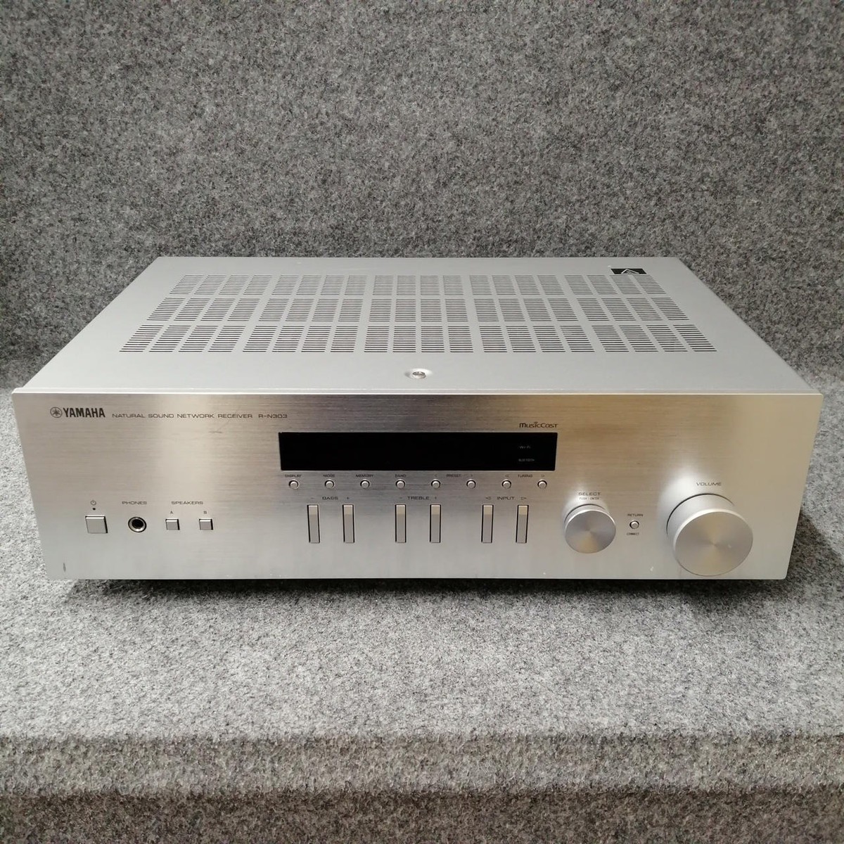 YAMAHA R-N303 AVアンプ Yamaha R-N303 audio receiver review | TechRadar