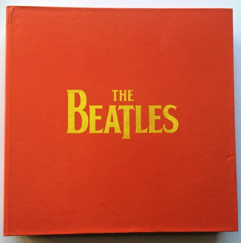 BEATLES 2011 LTD EDITION NUMBERED SINGLES RECORD DAY BOX SET + POSTER NR MINT