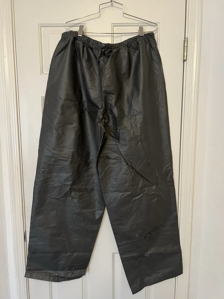 Pantalón de Lluvia Frogg Toggs Pro Action Pesca Resistente al Agua, Negro, Talla XL/XXL Foto 3 de 4