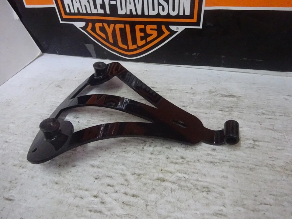 Harley's CHOPPERS CUSTOM SOLO SEAT BASE PLATE WITH MOUNT ASSEMBLY - Image 4 of 4