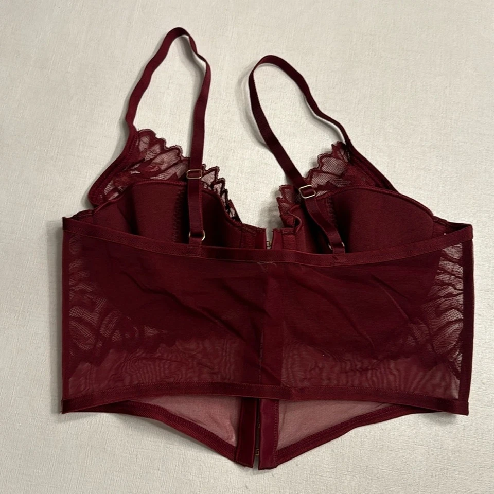 COPIA - Bustier con cable detalle de encaje La Senza con cierre de gancho y ojo talla S Foto 3 de 4