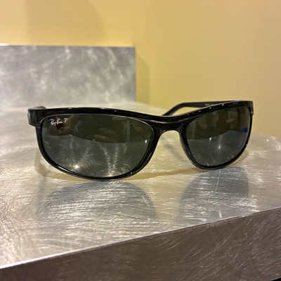 Ray-Ban RB2027 601/W1 Black Plastic Frame Polarized Glass Lens (only worn once)
