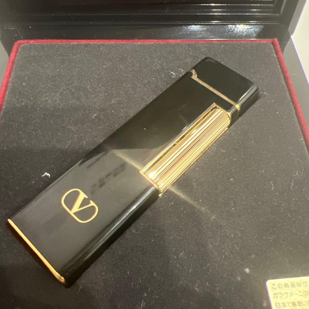 Valentino Garavani Gas Lighter Used thumbnail 2
