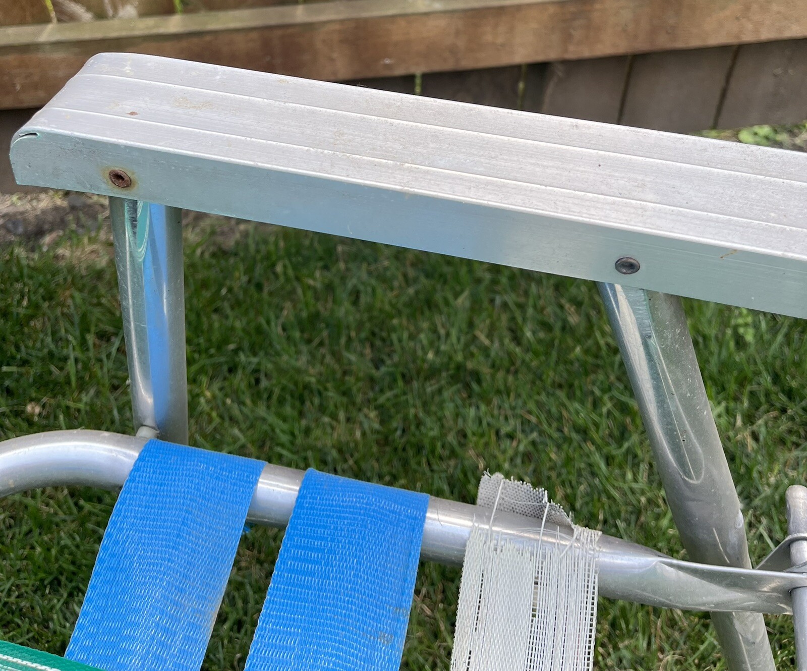 Vintage Aluminum Folding Lawn Chair With Arm Rest Nylon Webbing Green Blue Teal