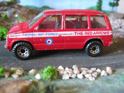 Matchbox 1984 Dodge Caravan Red Arrows.