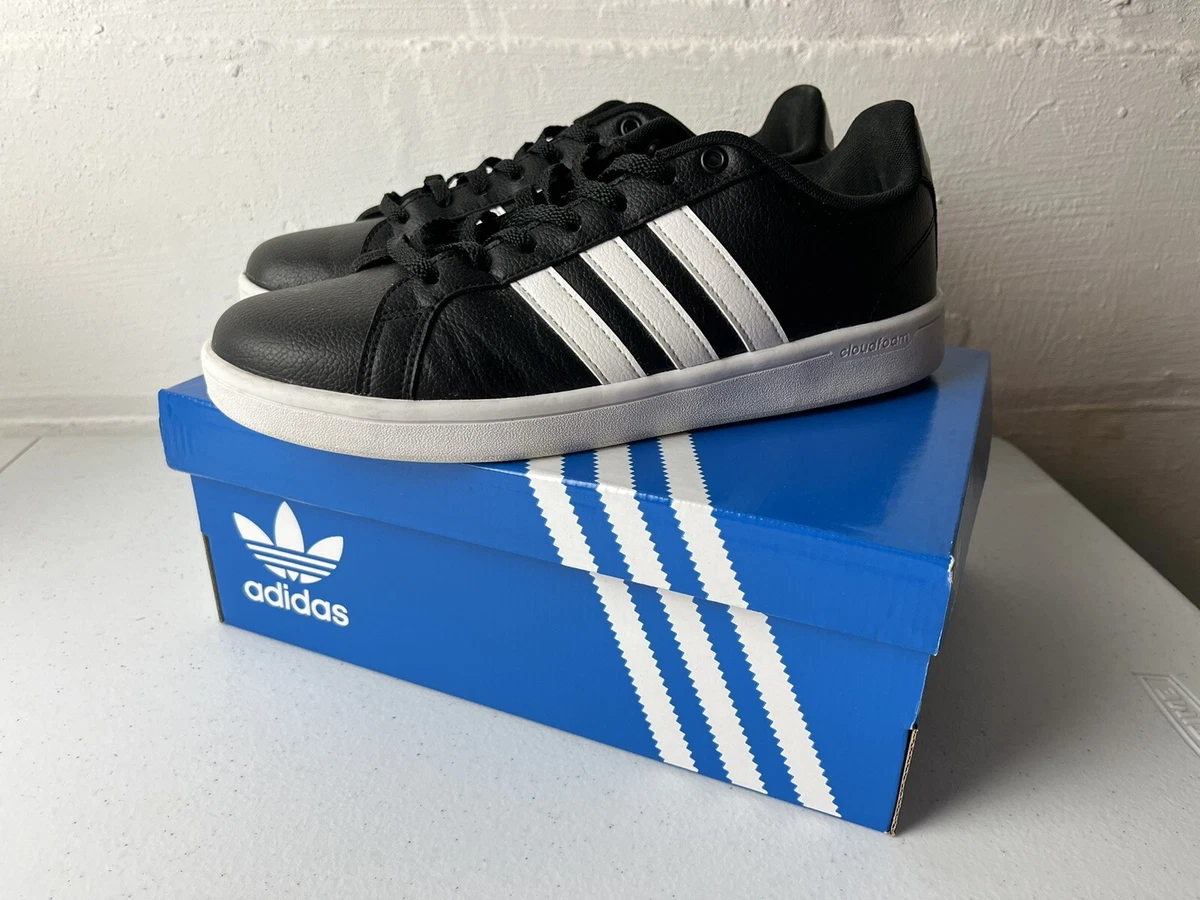 Adidas Advantage BLACK, Women's Fashion, Footwear, Sneakers on Carousell