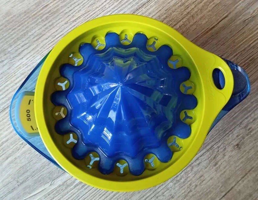 Tupperware - Pichet mesure 500 ml + kit agrumes - Photo 3/4