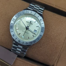 Accutron  Astronaut LTi 26B204 Mens Watch 41MM Automatic Titanium Original Box