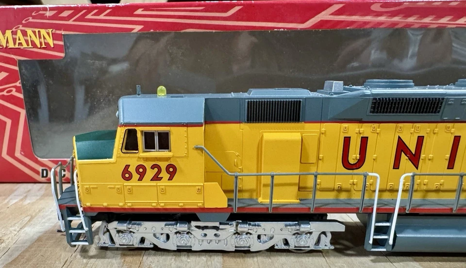 Bachmann 65102 HO Scale EMD DD40AX  DCC & Sound Union Pacific #6929 NIB - Image 3 of 4