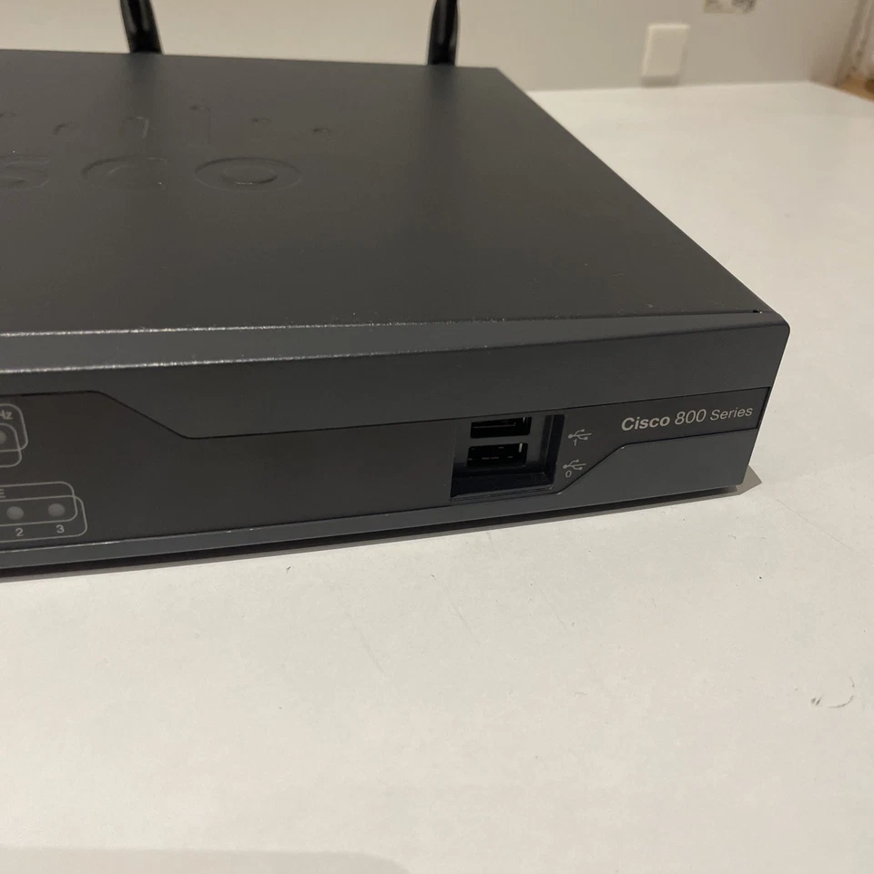 Cisco 891W-AGN-A-K9 V03 Gigabit Ethernet Security Router 341-0135-03 - Image 4 of 4