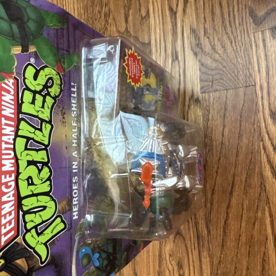 全新未拆封 1994 年玩伴 "ROBOTIC BEBOP" TMNT — 第 4/4 张图片