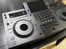 Pioneer DJ OPUS-QUAD Professional All-In-One DJ System Controller