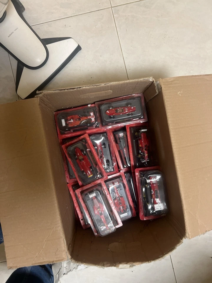 Modellini Ferrari F1 Collection (Centauria) 1:43 – solo teca - Immagine 3 di 3