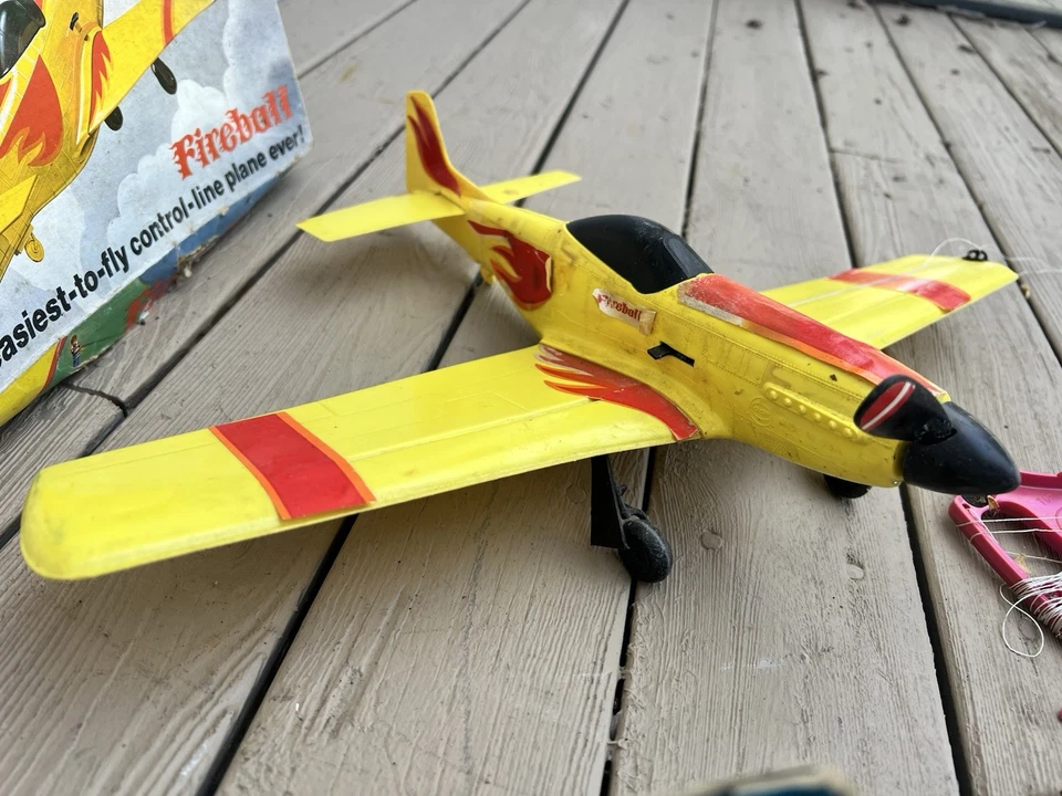 Vtg 1970s Cox Electro Charger Airplane Fireball Rechargeable Parts Box Plane - Image 4 of 4