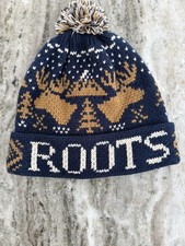 ROOTS Canada Adult One Size Beanie Hat Pom Pom Blue Moose Trees