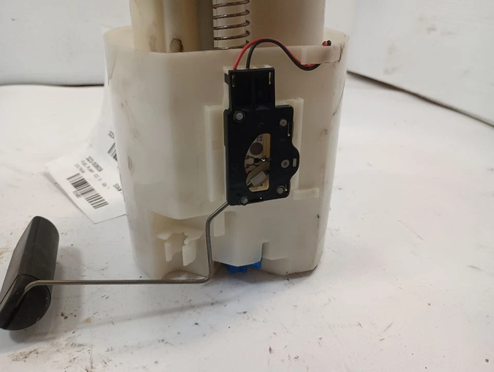 Conjunto de bomba de combustible de 2012 Subaru Forester 2,5 L 12140912 Foto 2 de 4