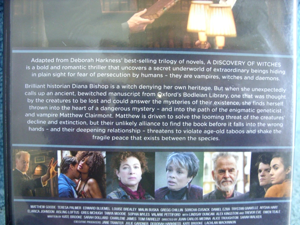 A Discovery of Witches Series 1 (DVDR2) 2Discs 2018 Matthew Goode 344min BARGAIN - Image 3 of 4