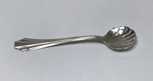 VINTAGE STERLING SILVER SEA SHELL ART SALT SPOON SUGAR