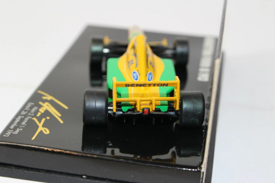 mi775, Minichamps Nr. 12 Benetton Ford B193 Michael Schumacher #5 1993 OVP 1:64 - Bild 2 von 4