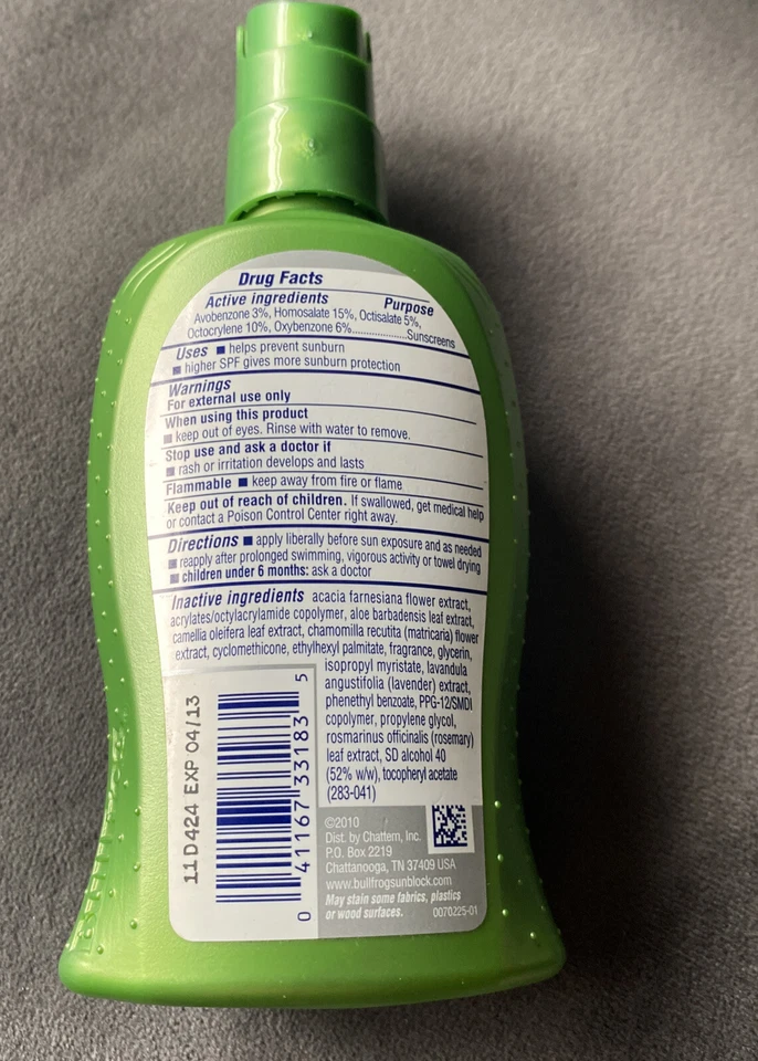 Protector solar Bull Frog SPF 50 armadura de agua deportiva spray rápido Foto 3 de 3