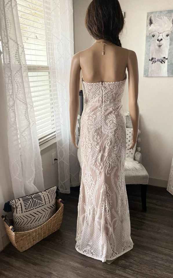 Lulus Collection white strapless lace mermaid dress size Medium - Image 2 of 4