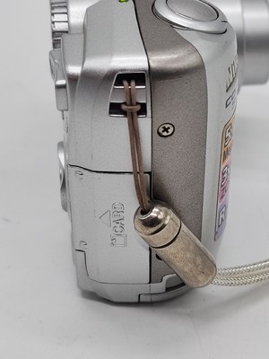 NIKON COOLPIX E5600 Digital Camera Silver 5.1 Mega Pixels 35-105mm