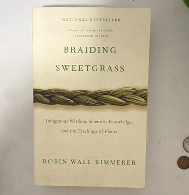 Robin Wall Kimmerer Braiding Sweetgrass Indigenous Wisdom Trade Paperback 2015